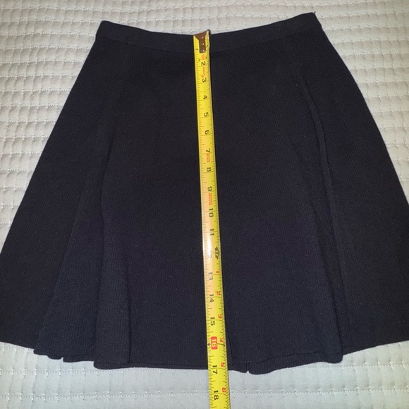 Theory Black Women's mini Skirt. Stretchy sweater braided stripe Size small NWOT - Picture 10 of 12